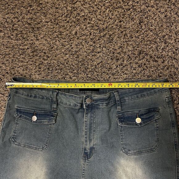 Fashion Nova Vintage Wash Blue Jeans Ankle Slits Women's Plus Sz 18 YJ23DN22 - Picture 11 of 12